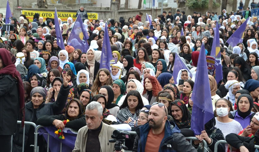 8 Mart Kutlama