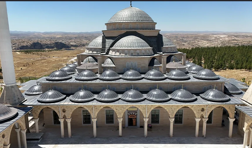 Üniversite Camii