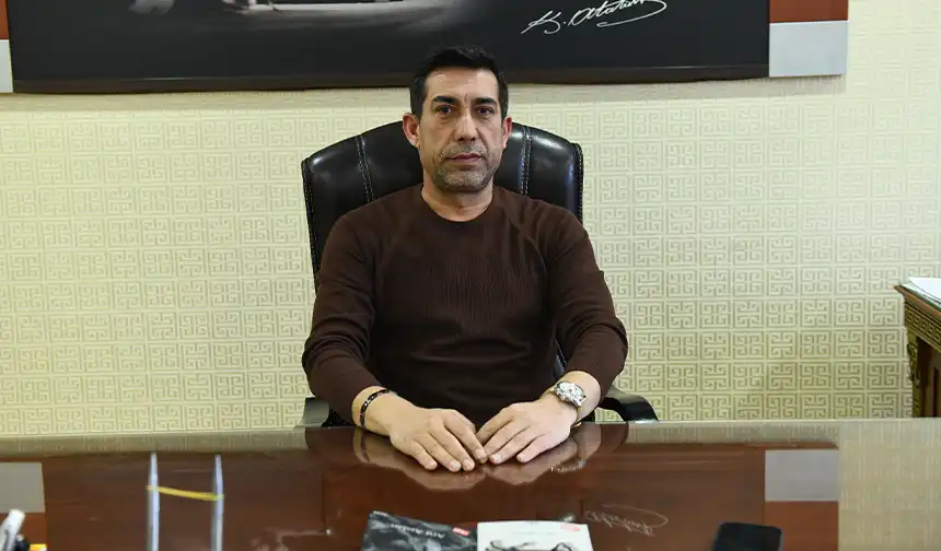 Ekrem Tüzün-3