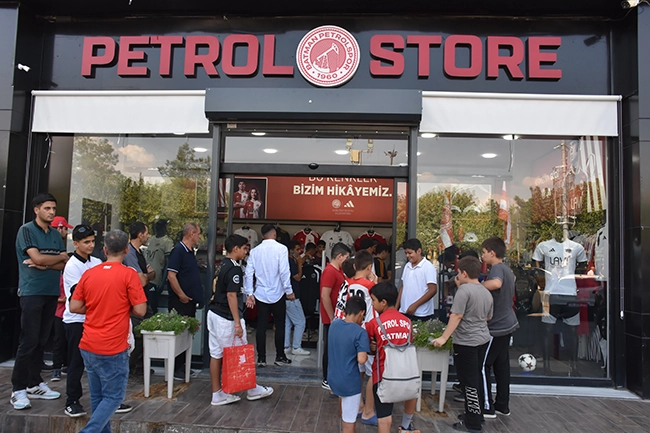 Batman Petrol Store