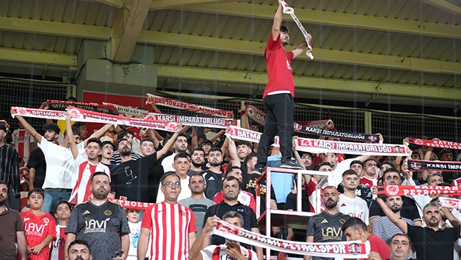 Karşi Taraftarlar