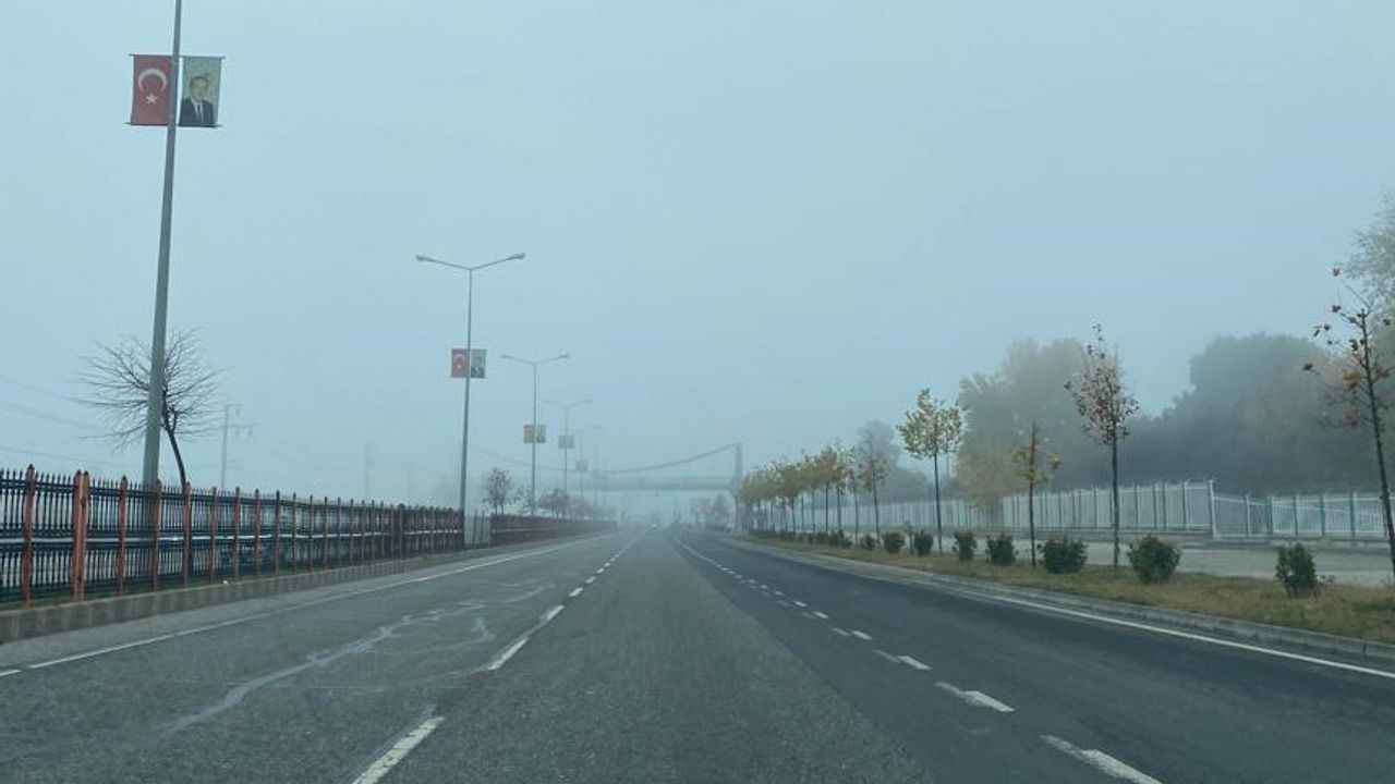 Diyarbakır’da hava ve kara trafiğinde ‘sis’ etkisi