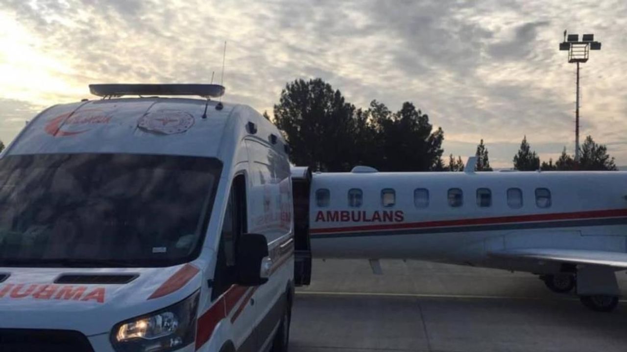 Siirt'te ambulans uçak, 40 günlük bebek için havalandı