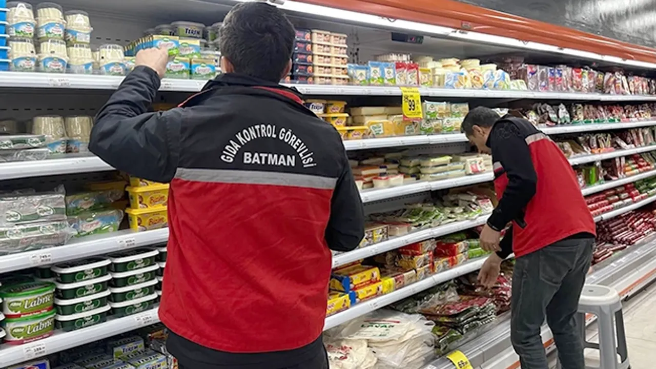 Bakan Yumaklı: Bayram öncesi gıda denetimleri başladı