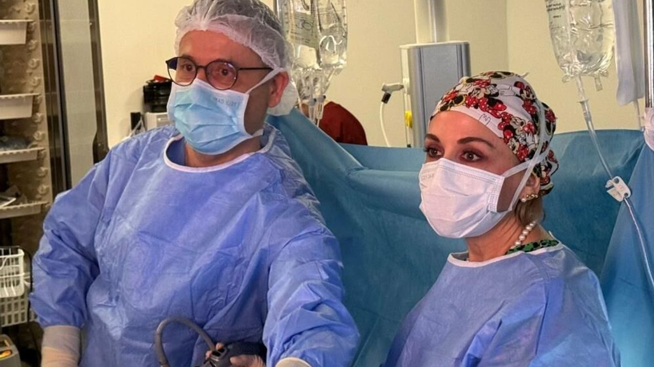 Karın ağrısıyla hastaneye gitti, yumurtalığından damak dokusu çıktı