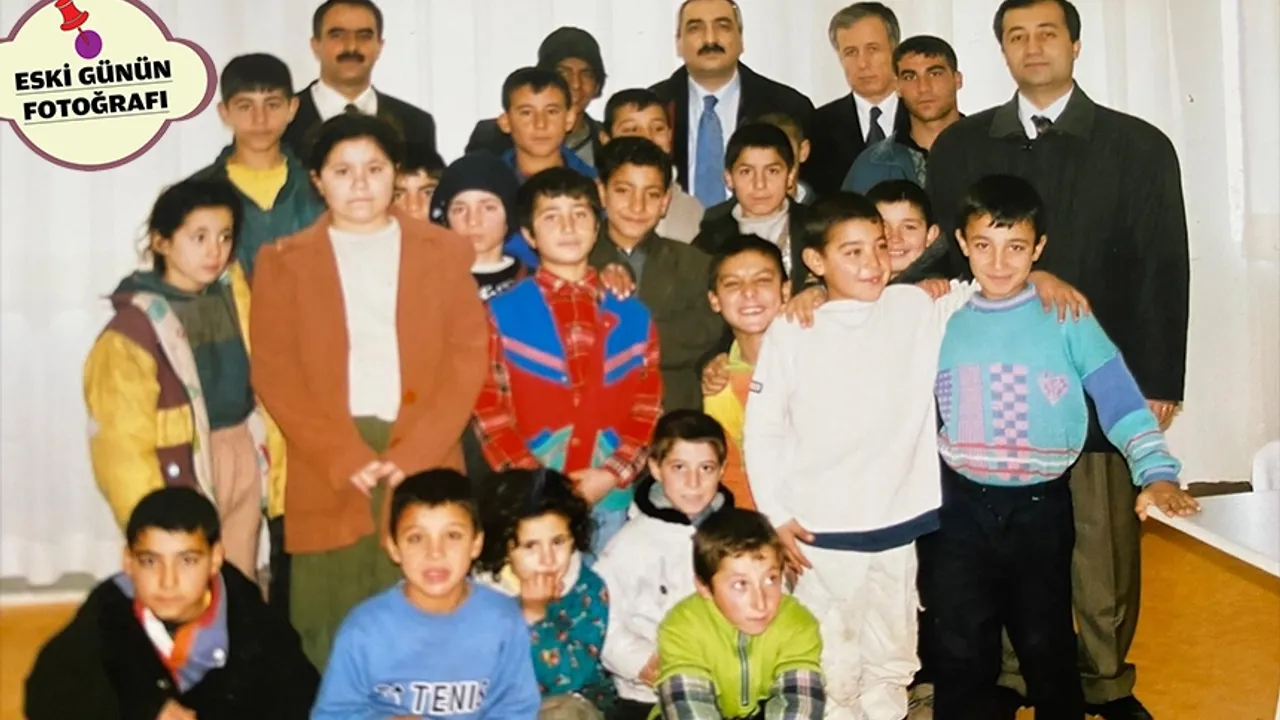 Dünün çocukları bugünün gençleri