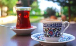 Çay ve kahve, vücudun su ihtiyacını karşılamıyor