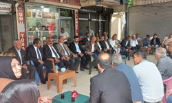 CHP’Lİ YAŞAR İLÇELERDE