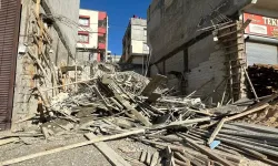Beton dökümü sonrası inşaat çöktü: 1’i ağır 2 yaralı