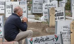 Bayram öncesinde vatandaşlar mezarlıklara akın etti