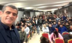Öğrencilere yapay zeka ve yenilenebilir enerji sektörü anlatıldı