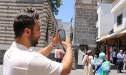 Diyarbakırlı fenomen, ücretsiz kent rehberliği yapıyor