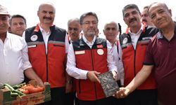 Bakan Yumaklı’ya ‘Redur’ romanı