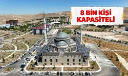 ÜNİVERSİTE CAMİ TAMAMLANIYOR