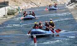 Türkiye'nin ilk yapay rafting parkuru macera tutkunlarını ağırlıyor
