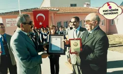 ALTIN PLAKETLE ÖDÜLLENDİRİLMİŞTİ