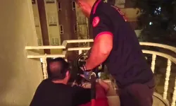 Batman'da balkon korkuluklarına kafası sıkışan küçük kızı itfaiye kurtardı