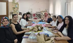 Geri dönüşüm malzemelerini sanata dönüştürdüler