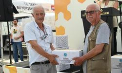 780 Arı yetiştiricisine yem desteği sağlandı