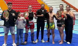 GALİBİYET KEMERLERİYLE DÖNDÜLER