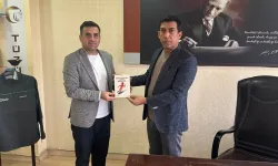 TÜZÜN’DEN KÖY ÇOCUKLARINA KİTAP DESTEĞİ