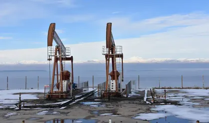 Brent petrol arz endişesiyle 93 dolara yükseldi