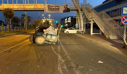 Batman'da traktör ile otomobil çarpıştı: 2 yaralı