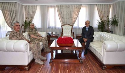 Tümgeneral Şakir Uslu, Batman Valisi Ekrem Canalp ile bir araya geldi