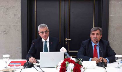 'Türkiye'de 13 ile 17 yaş arasındaki nüfusun yüzde 30'u sigara kullanıyor'