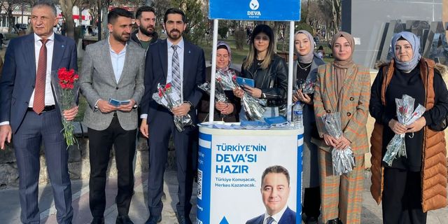 DEVA EKİBİ, KARANFİL DAĞITTI