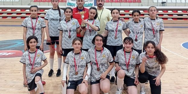 HENTBOLUN ŞAMPİYONLARI