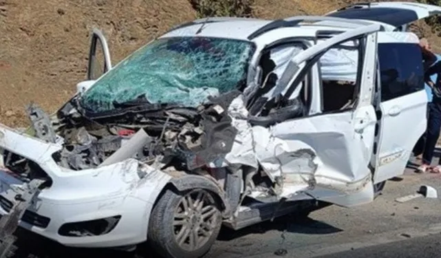 Siirt-Bitlis Karayolu'nda kaza: 3 yaralı