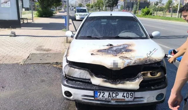 Batman'da yanan otomobil itfaiye ekiplerince söndürüldü
