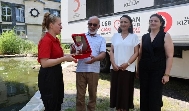50 kez kan verdi, herkesi bağış yapmaya çağırdı