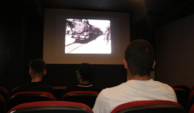 Sinema değişen alışkanlıklara göre kendini yeniliyor