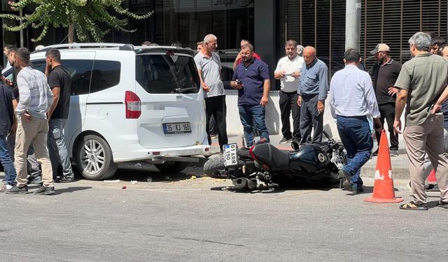 Batman'da motosiklet ile iki otomobil çarpıştı: 2 yaralı