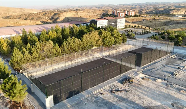 Batman Üniversitesi’ne yeni spor alanları