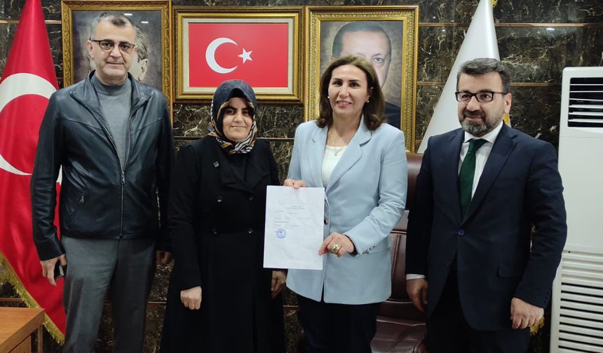 KIZIL, AK PARTİ’DEN ADAY ADAYI OLDU