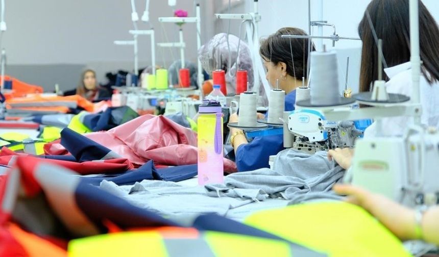 Ücretli çalışan sayısı yıllık yüzde 0,6 arttı