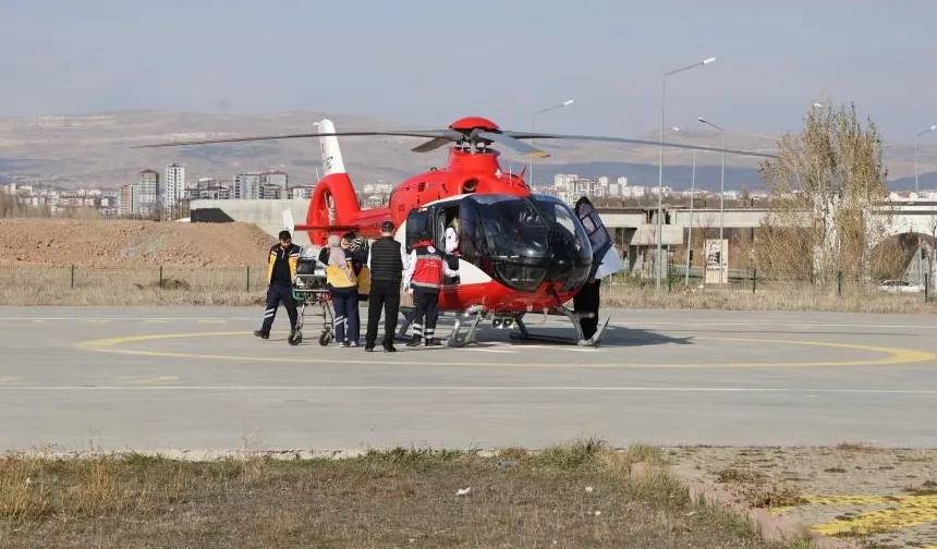 Helikopter ambulans donanımlarının tanıtıldığı bilgilendirme toplantısı yapıldı