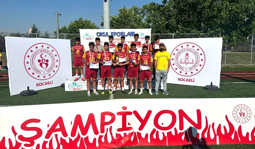 RAGBİDE TÜRKİYE ŞAMPİYONU OLDULAR