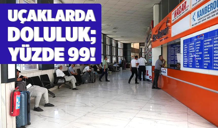 Uçaklarda yer bulamayanlar otobüslere yöneldi
