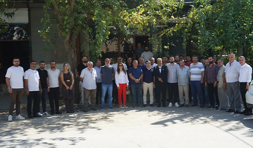Mobilyacılar ve marangozculardan İstişare Grubu’na destek
