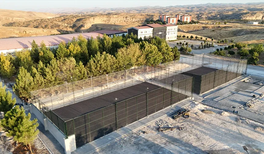Batman Üniversitesi’ne yeni spor alanları